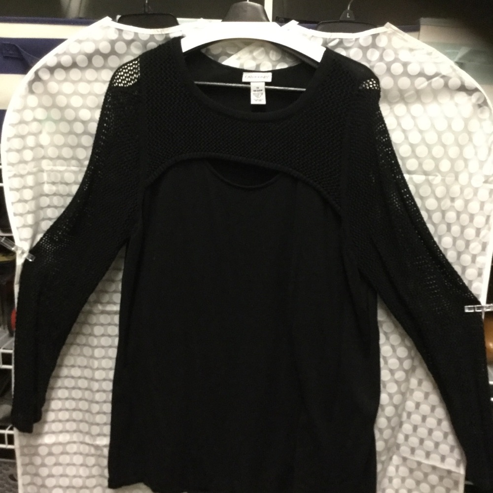 Open de collage, sexy and demure